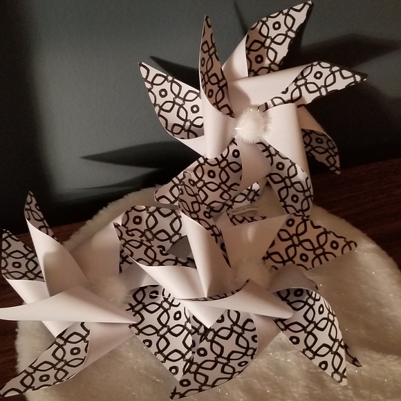 Bundle of (3) Handmade pinwheels in black and white w/white shimmer pom poms - Picture 4 of 4